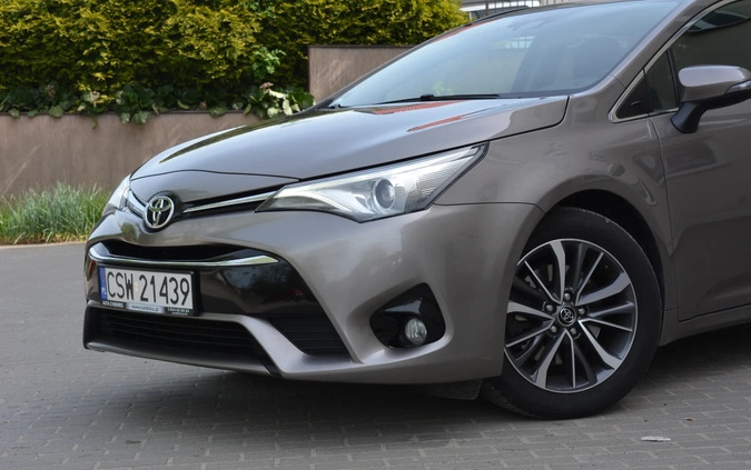 Toyota Avensis cena 48900 przebieg: 173900, rok produkcji 2015 z Grudziądz małe 704